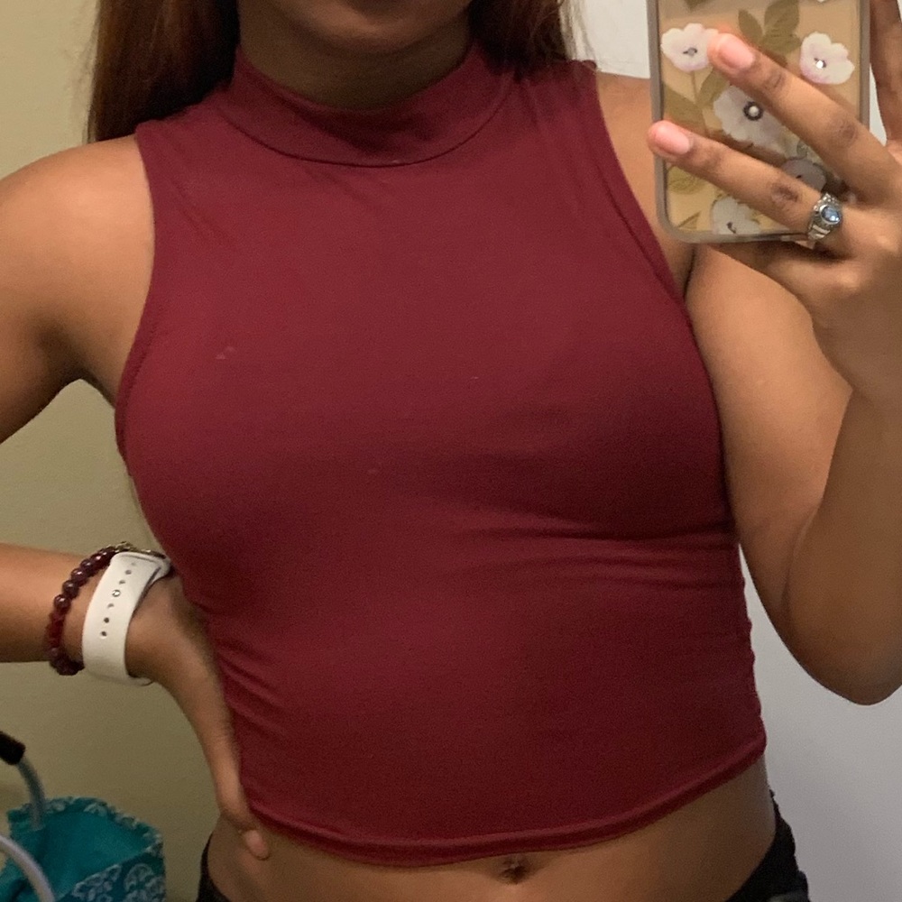 Crop top